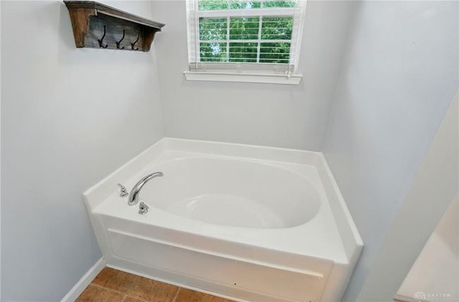 1956 Daffodil Dr, House other with 4 bedrooms, 4 bathrooms and null parking in Xenia OH | Image 28