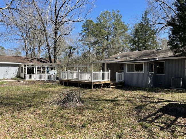 20756 Oakshade Dr, House other with 5 bedrooms, 2 bathrooms and 4 parking in New Caney TX | Image 6