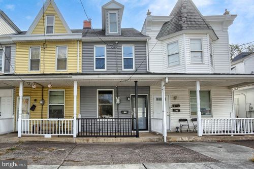 3551 N 6th St, HARRISBURG, PA, 17110-1425 | Card Image