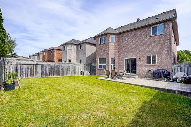 96 Tuscana Blvd, House other with 4 bedrooms, 3 bathrooms and 4 parking in Concord ON | Image 9