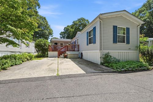 unit-a11-658-A11 Sound Ave, Calverton, NY, 11933-1044 | Card Image