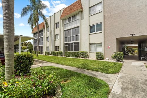 b134-1540 Glen Oaks Dr E, SARASOTA, FL, 34232-1156 | Card Image