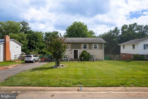 713 W Holly Ave, STERLING, VA, 20164-4621 | Card Image