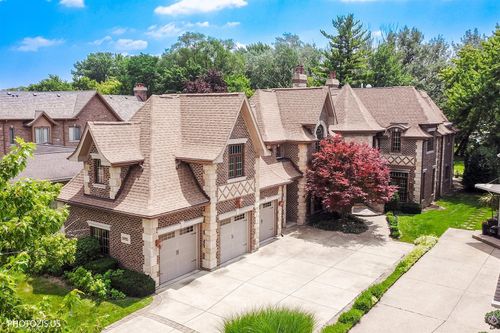 2895 Keystone Rd, Northbrook, IL, 60062-5103 | Card Image