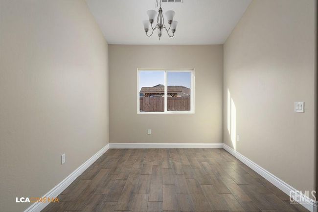 711 Sammy Way, Home with 4 bedrooms, 1 bathrooms and null parking in Shafter CA | Image 21