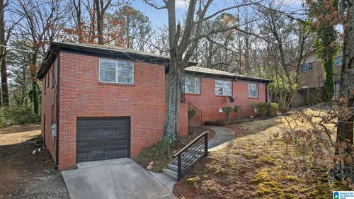 8961 Glendale Dr, BIRMINGHAM, AL, 35206-3523 | Card Image
