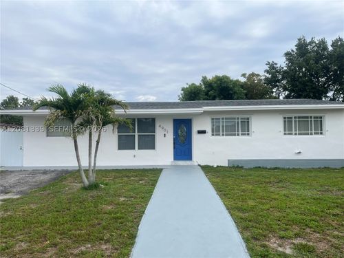 4901 Nw 177th St, Miami Gardens, FL, 33055-3647 | Card Image