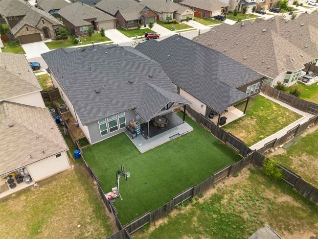 Aerial perspective of suburban area | Image 29