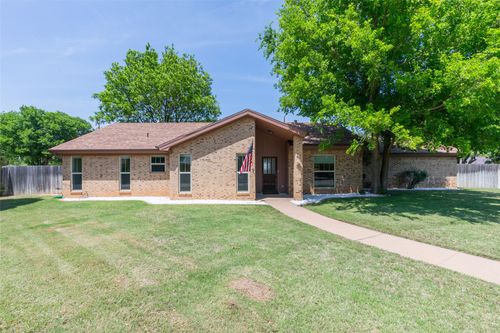 40 Carriage Rd, Abilene, TX, 79605-6508 | Card Image