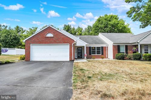 63 Greenspring Dr, MECHANICSBURG, PA, 17050-7947 | Card Image