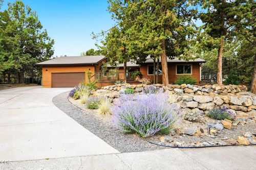 2175 Ne Kim Ln, Bend, OR, 97701-6054 | Card Image