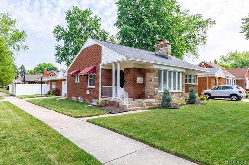 17246 Philomene Blvd, Allen Park, MI, 48101-2302 | Card Image