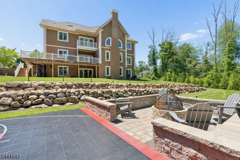 Residential in Lincoln Park Boro 4