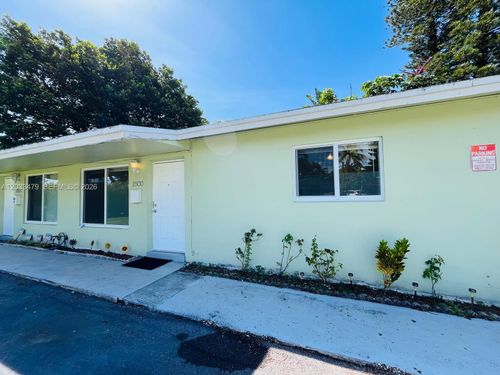 1-2500 Nw 9th Ln, Wilton Manors, FL, 33311-2319 | Card Image