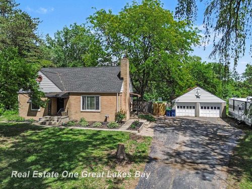 5250 N Center Road, Kochville Township, MI, 48604 | Card Image