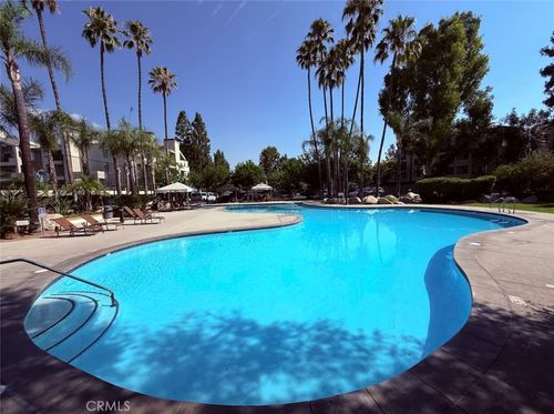 apt-127-5530 Owensmouth Ave, Woodland Hills, CA, 91367-7024 | Card Image