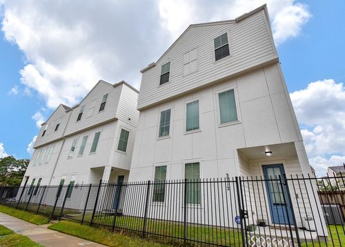 3712 Link Valley Dr, Houston, TX, 77025-4934 | Card Image