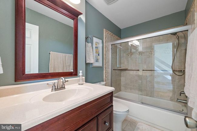 301 Fox Run, Townhouse with 3 bedrooms, 3 bathrooms and null parking in EXTON PA | Image 24