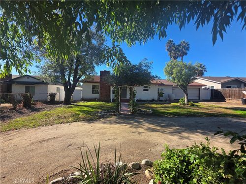 4240 Sierra Ave, Norco, CA, 92860-1344 | Card Image