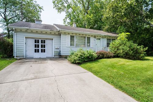 905 Ruston Ave, Normal, IL, 61761-2817 | Card Image