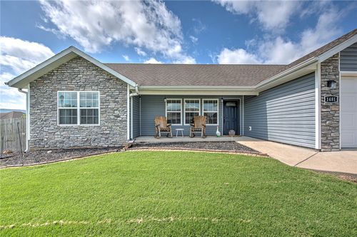 1481 General Parson Dr, Prairie Grove, AR, 72753-8035 | Card Image