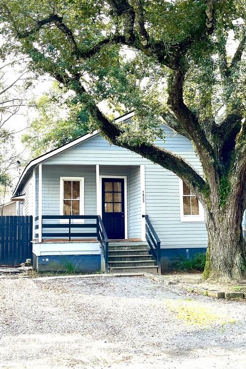 1923 Quitman St, North Charleston, SC, 29405-8009 | Card Image
