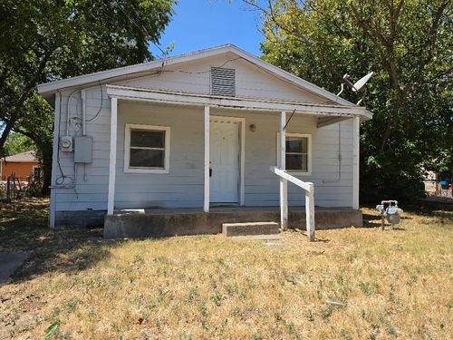 311 Elmo St, Cleburne, TX, 76031-2220 | Card Image