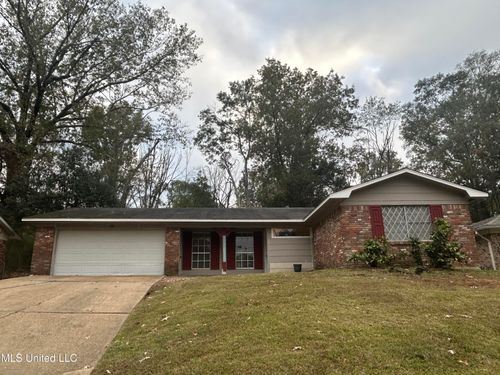 326 Oakhill Cir, Clinton, MS, 39056-3740 | Card Image