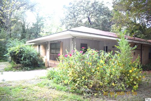 8960 Augusta Ave, Bastrop, LA, 71220-8709 | Card Image