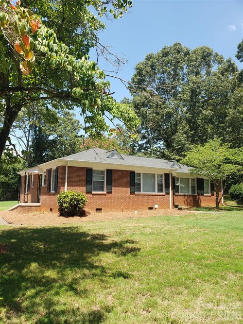 938 W Warren St, Shelby, NC, 28150-5126 | Card Image