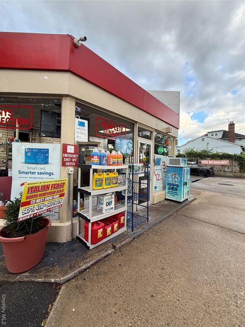 655 Port Washington Blvd, Port Washington, NY, 11050-3733 | Card Image