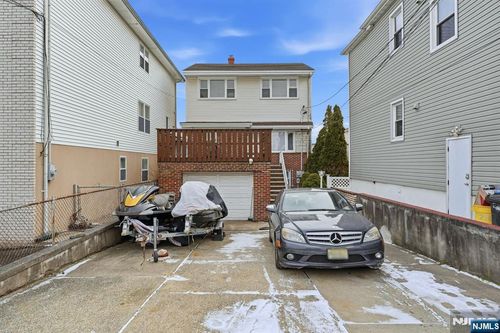 220 5th St, Fairview, NJ, 07022-1440 | Card Image
