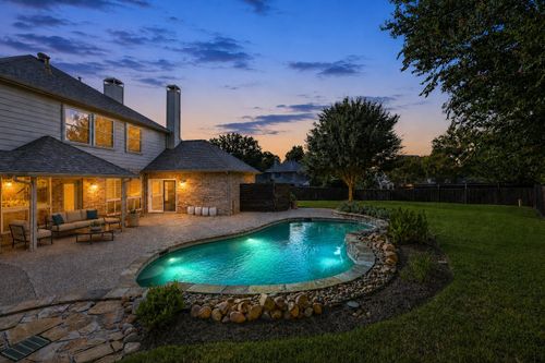 8809 Hedge Row Ct, North Richland Hills, TX, 76182-8350 | Card Image