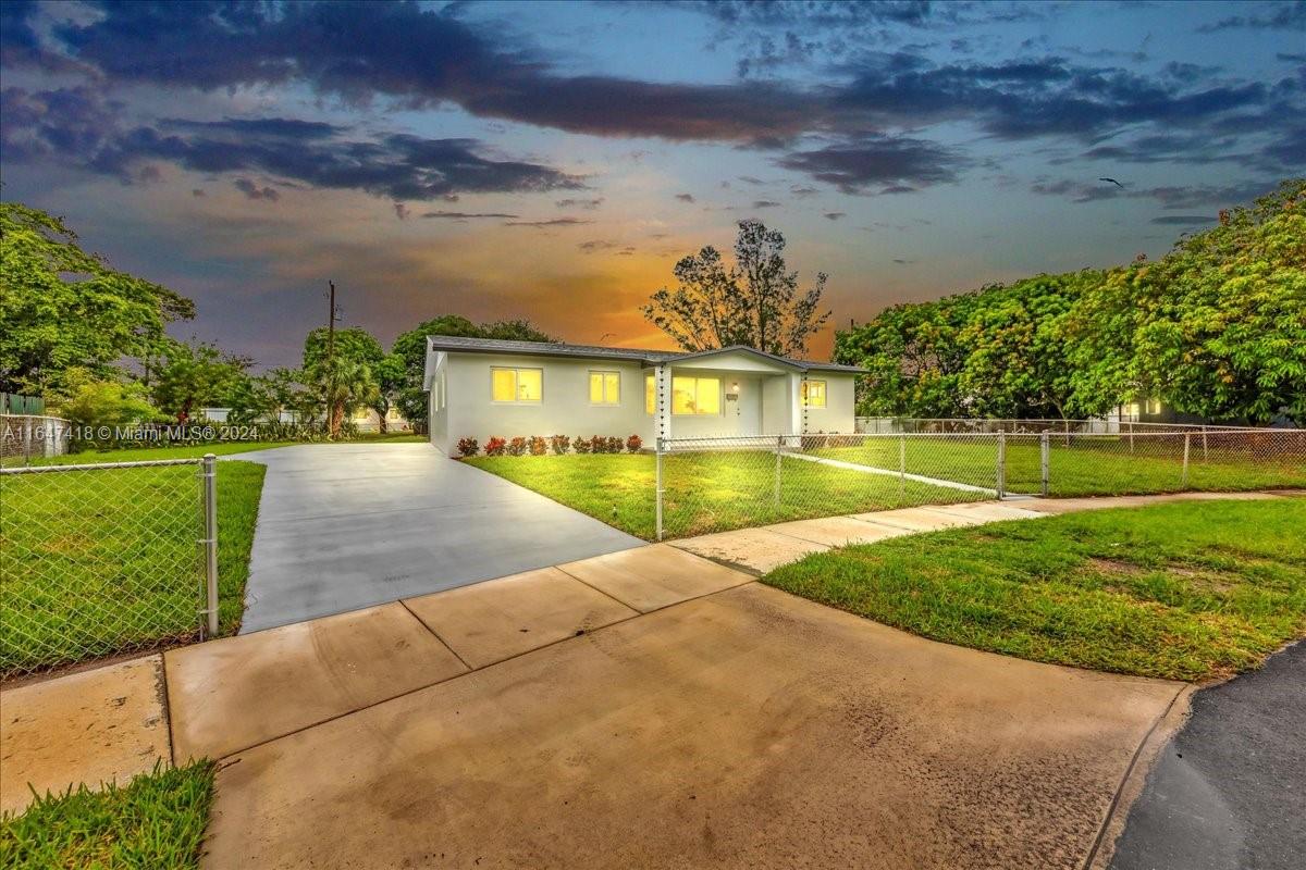 206th St, Miami Gardens, FL 33056