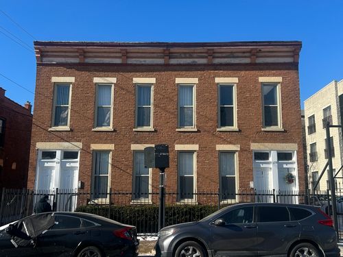 608 S Oakley Boulevard, Chicago, IL, 60612 | Card Image