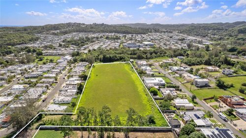 682 Santana, Arecibo, PR, 00612-8462 | Card Image