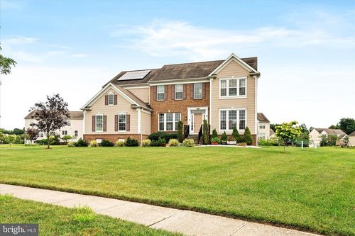 9 Endeavor Blvd, EAST WINDSOR, NJ, 08520-2965 | Card Image