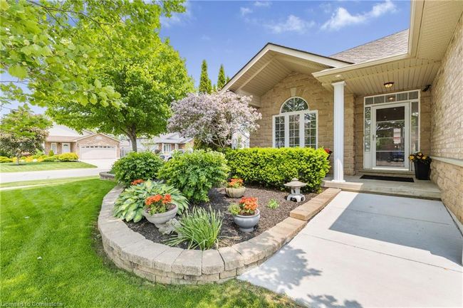 14 Mapleview Dr, House other with 2 bedrooms, 3 bathrooms and 6 parking in Hagersville ON | Image 6