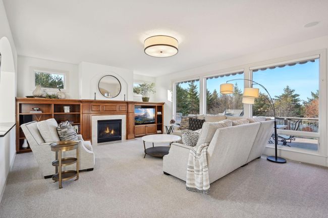 Family room is expansive, light and bright. | Image 14