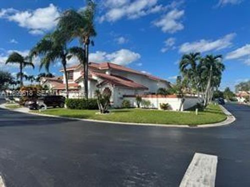 6953 Columbia Ct, Margate, FL, 33063-8006 | Card Image