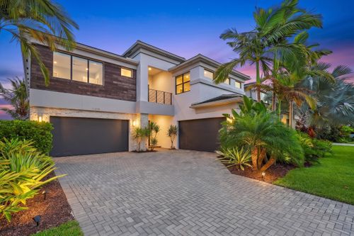 17070 Rainbow Falls Trl, Boca Raton, FL, 33496-5631 | Card Image