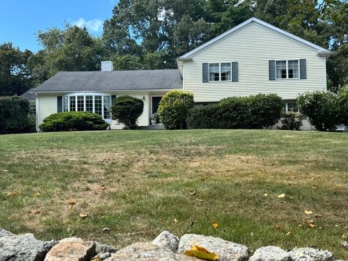 2 Slades Farm Ln, Dartmouth, MA, 02748-1034 | Card Image