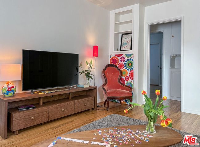 10739 Jefferson Blvd, Home with 4 bedrooms, 2 bathrooms and 2 parking in Culver City CA | Image 29