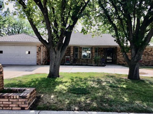 2500 N Evergreen St, Pampa, TX, 79065 | Card Image