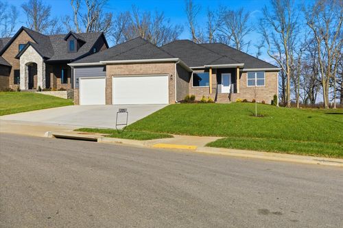 5569 E Wild Horse Dr, Springfield, MO, 65802-3727 | Card Image