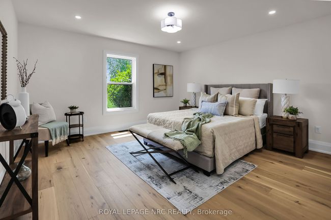 2021 Victoria Ave, Home with 5 bedrooms, 4 bathrooms and 50 parking in Pelham ON | Image 14