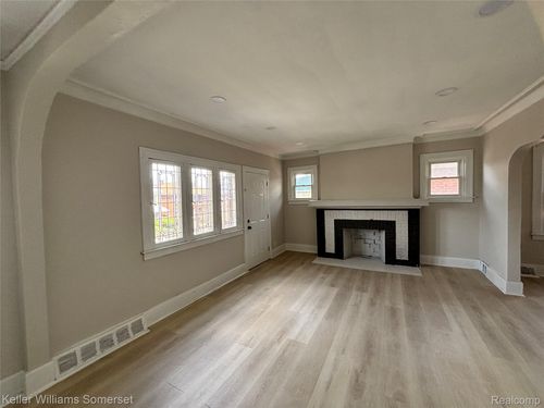 3025 Tuxedo St, Detroit, MI, 48206-1188 | Card Image