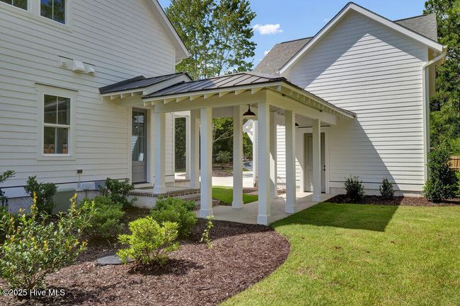 Photos are of a similar home | Image 6
