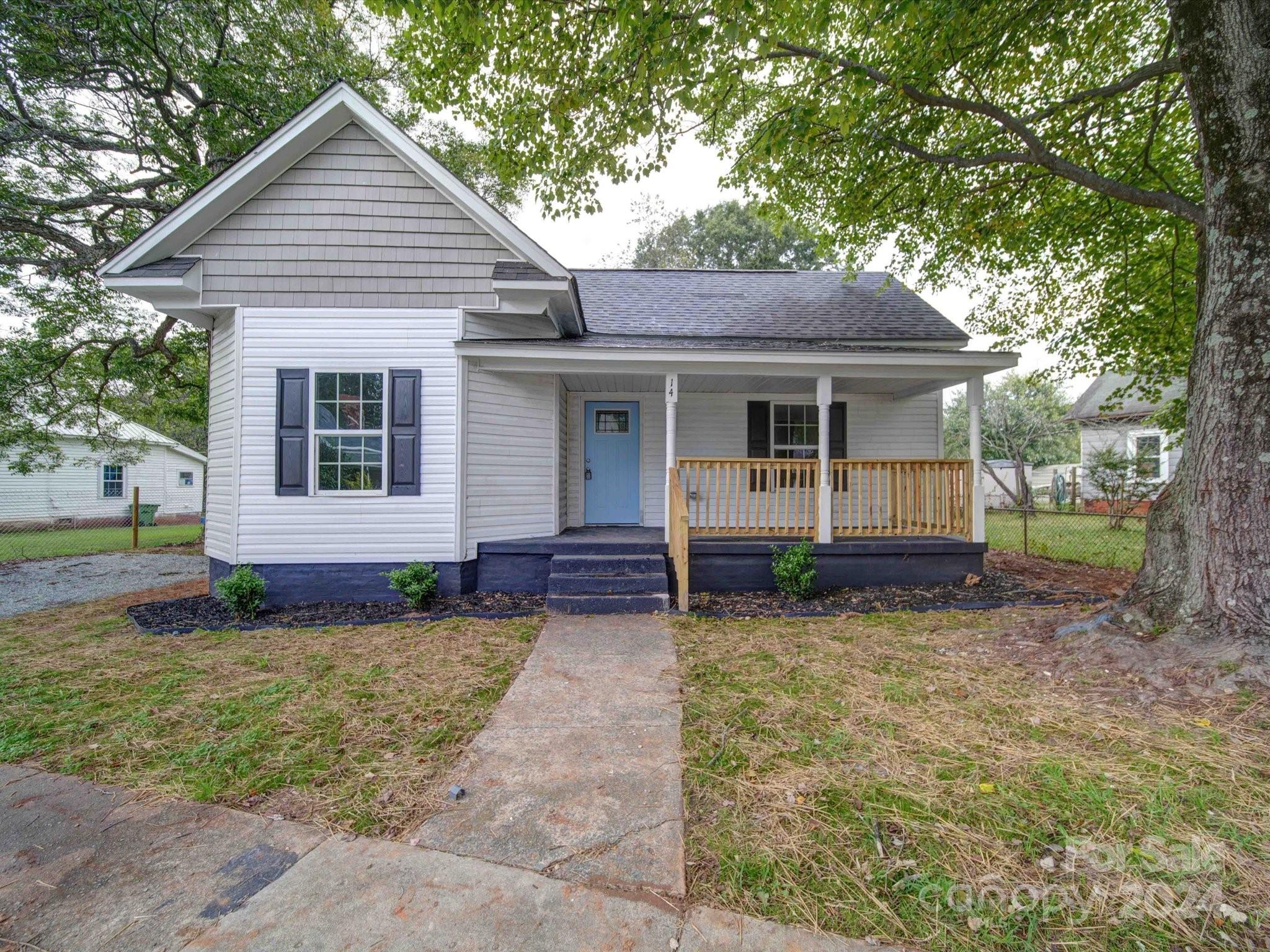 Robbins Cir, Lexington, NC 27292