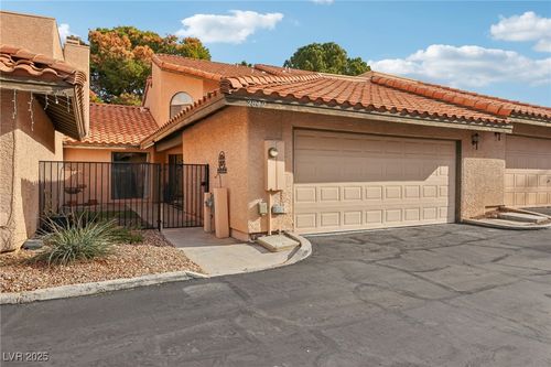 2842 Campo Verde Dr, Las Vegas, NV, 89121-3905 | Card Image